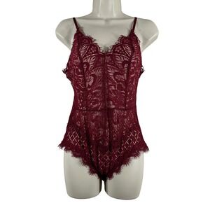 VERA & LUCY‎ Women's Bodysuit Maroon Lace Lines Raw Edges Romantic Size M